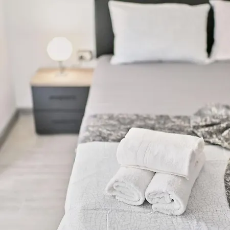 Moon Sea View - N Pools